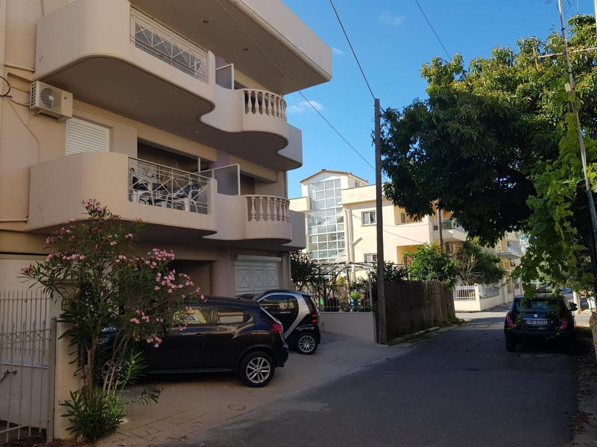 Appartement Smile Sea à Kalamata Extérieur photo