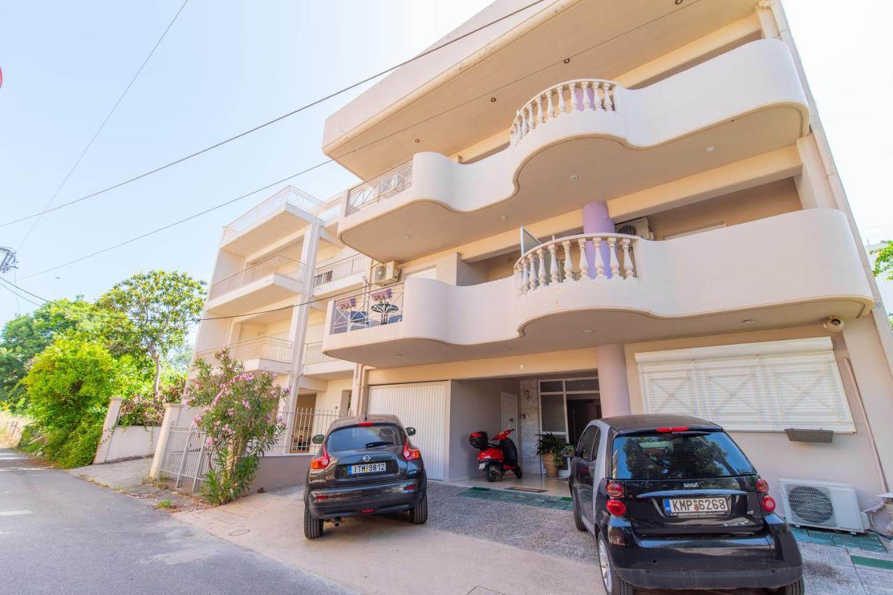Appartement Smile Sea à Kalamata Extérieur photo