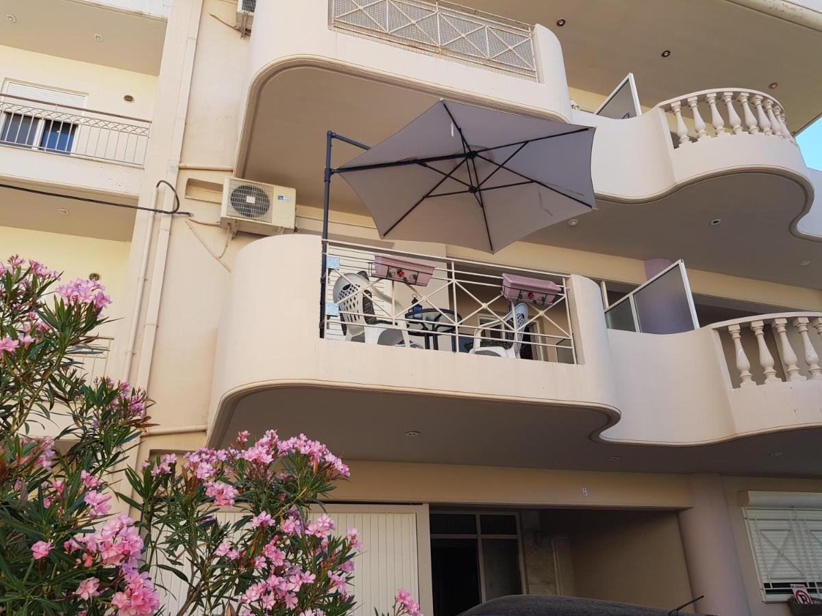 Appartement Smile Sea à Kalamata Extérieur photo